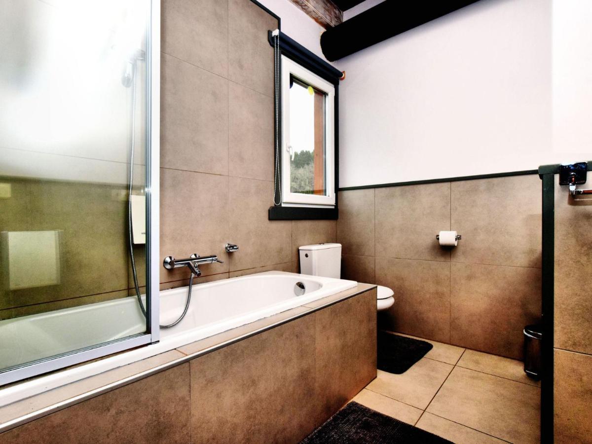 Beautiful Villa With Heated Outdoor Pool Manhay Экстерьер фото